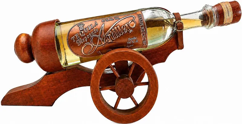 Tequila Cofradia Artillero - dělo Reposado 40%0.70l